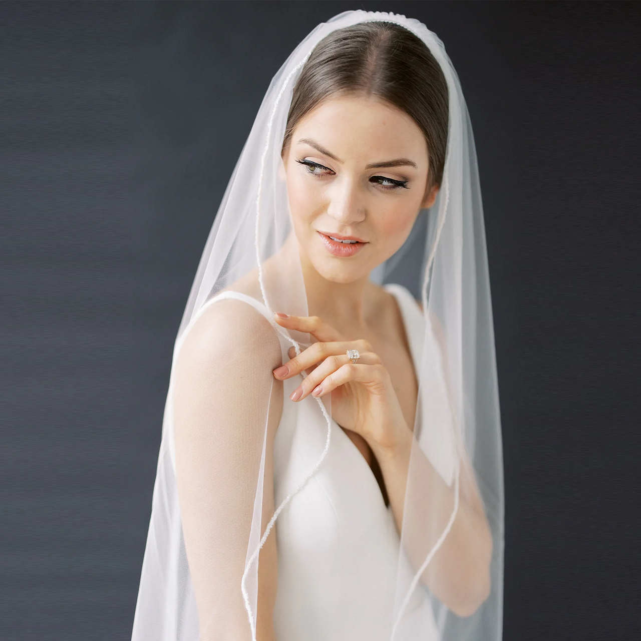 TOPQUEEN V14 Wedding Veil Long with Comb Soft Single