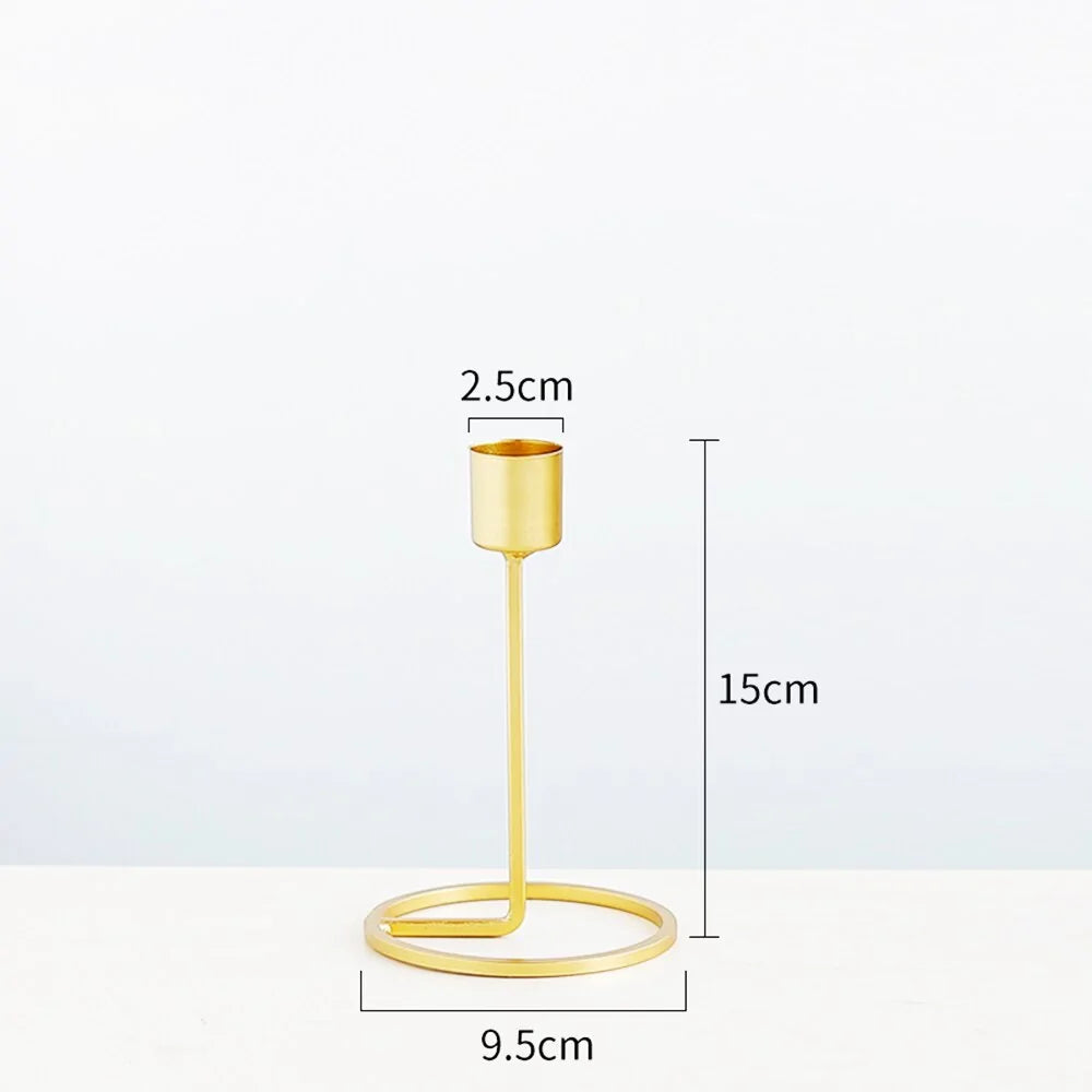 Gold Metal Candle Holders: Elegant Wedding & Party Decor